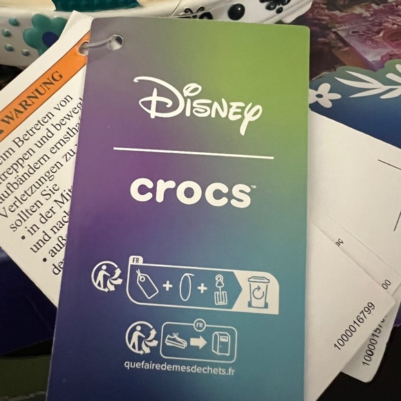 Disney Crocs Clogs Mirabel Juniors 6 Women’s 8 - Picture 10 of 12